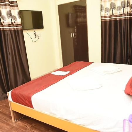Varanasi Paradise Eksteriør bilde