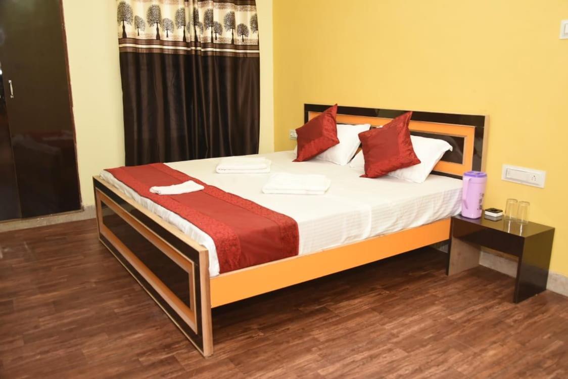 Varanasi Paradise Eksteriør bilde